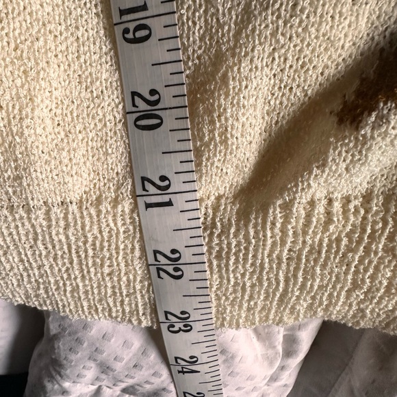 Wishlist M/L hacci loose knit  crewneck sweater. Ivory with mustard brown stars. - Picture 9 of 12